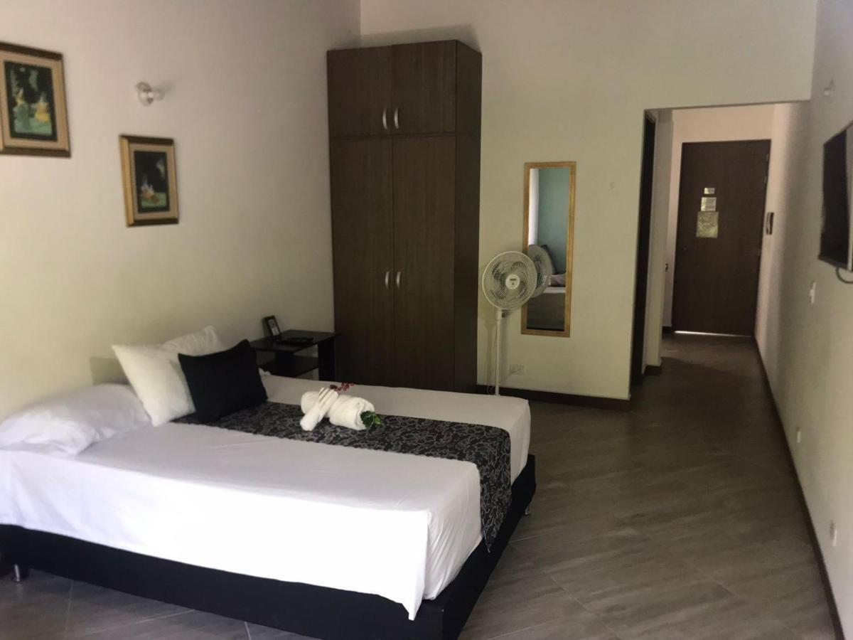 Apartahotel Avanti Medellín Dış mekan fotoğraf